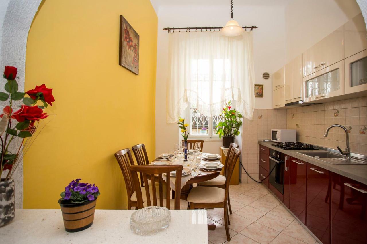 Emanuel Apartman Pula Dış mekan fotoğraf